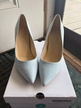 Gemmha Blue Pointed Toe Pump